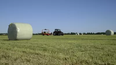 Enrubanneuse de balles rondes