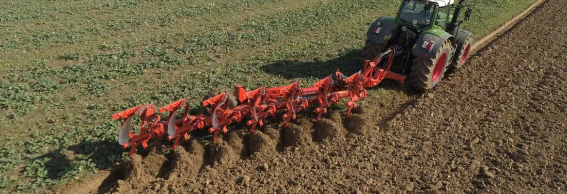 Charrue réversible semi-portée VARI LEADER KUHN