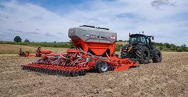 Vue d'ensemble du semoir traîné pour semis simplifié ESPRO 1002 R/RC