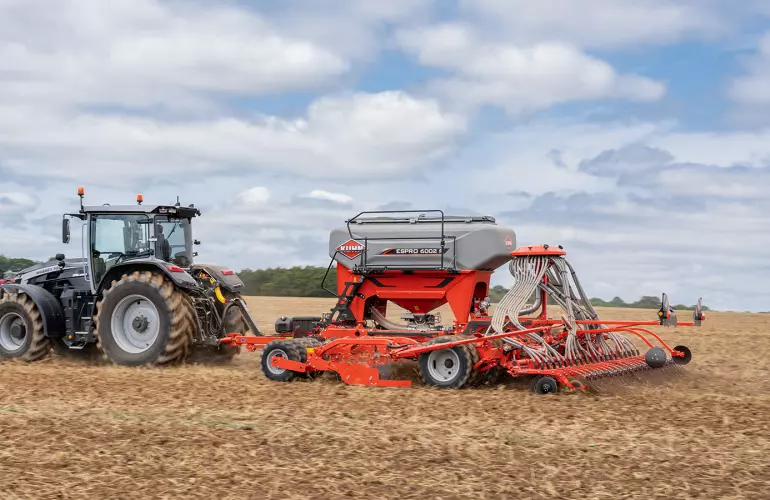 Semoir ESPRO 6002 R pour le semis en semis direct