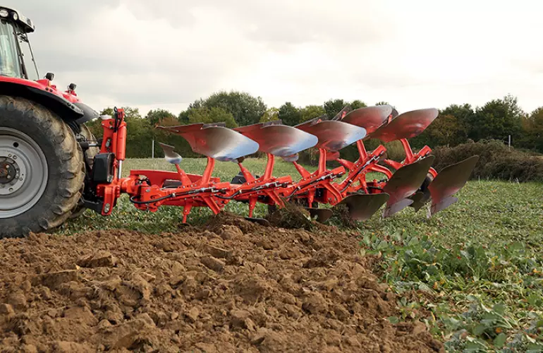 KUHN VARI-MASTER L en action