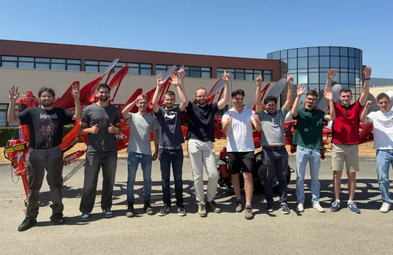 photo des stagiaires chez KUHN Huard