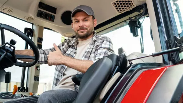 chauaffeur agricole ETA satisfait