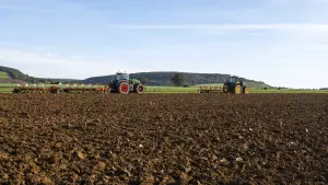 Le labour permet de ramener de la porosité et de décompacter les parcelles sévèrement tassées.