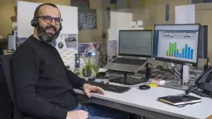 Rencontrez François-Xavier, approvisionneur et chargé de projets logistiques