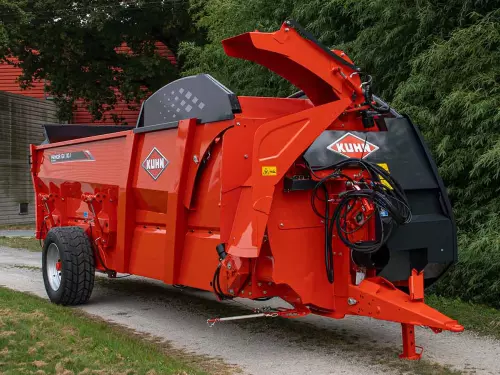 Pailleuse distributrice tout fourrage PRIMOR GII 100.1 Polydrive 