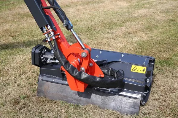 2 types de têtes sur Faucheuses Débroussailleuses KUHN AGRI-LONGER GII à sécurité pivot