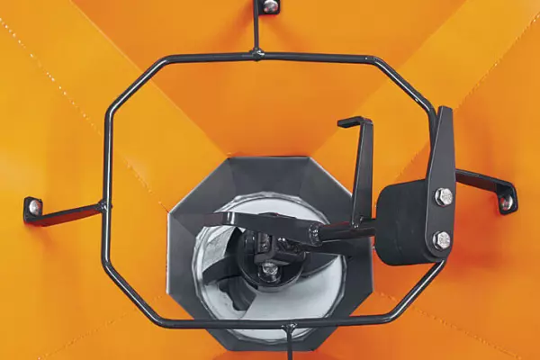 Système spécial d'agitation (agitateur) pour écoulement de produits agglutinants sur le distributeur de sel et sable AXEO