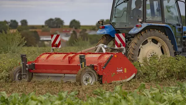 L'entretien du broyeur BFP 320 se fera facilement grâce à la grand ouverture du capot