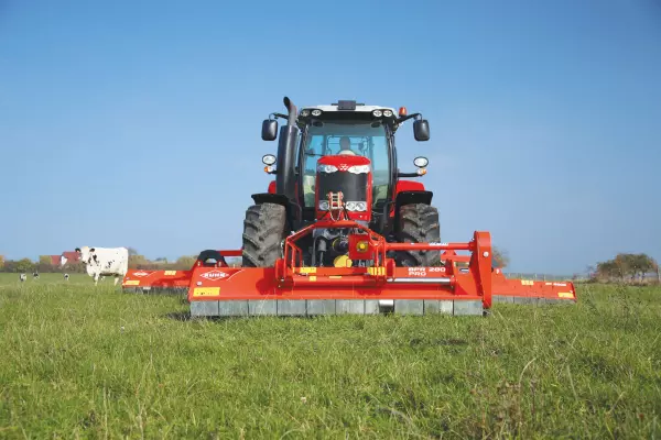 La gamme BPR PRO s'adapte sur des tracteurs de forte puissance pour des utilisations intensives