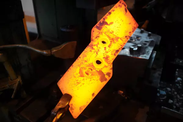 Vue de la pointe Olympic forgée et traitée