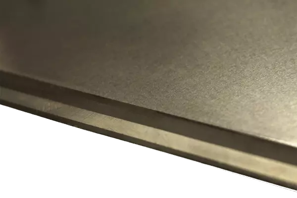 Vue détaillée des 3 couches inégales qui constituent le TRIPLEX