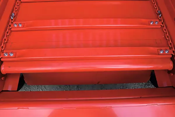 Pailleuse Hacheuse Distributrice KUHN PRIMOR 4260 M CUT CONTROL : une machine pour longtemps !