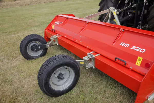 Les roues pivotantes pour contrôler la hauteur de broyage avec les broyeurs de la gamme RM
