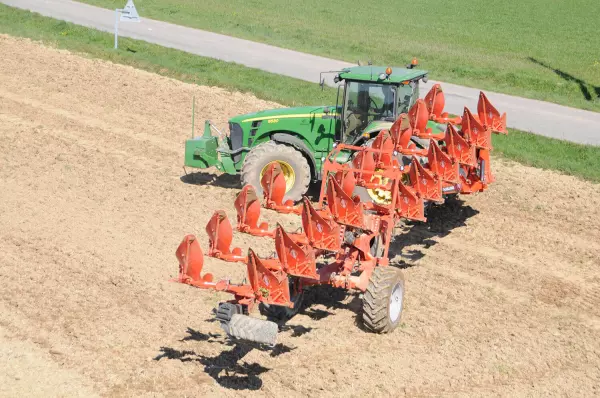 Vue du demi-tour en fourrière de la VARI-CHALLENGER
