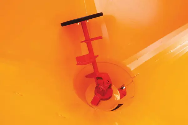 Agitateur spécial pour les produits agglutinants difficiles à s'écouler sur le distributeurs sel et sable VSA