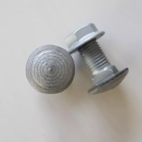 La boulonnerie de fixation des couteaux au carbure DURAKUHN pour plus de longévité