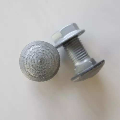 La boulonnerie de fixation des couteaux au carbure DURAKUHN pour plus de longévité