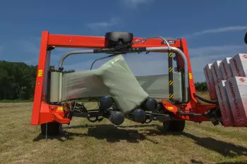 Photo bras satellite pour un enrubannage intelligent de l'enrubanneuse automatique SW 4014