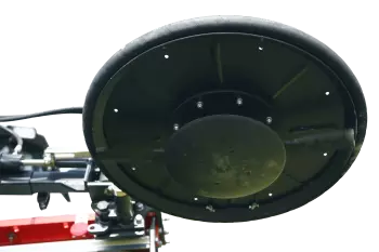 Photo en gros plan d'un disque hydraulique inter-ligne disponible en équipement facultatif