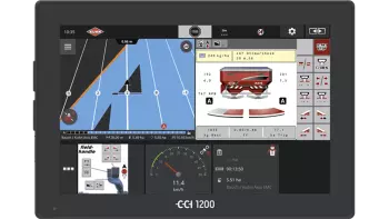 Terminal ISOBUS CCI 1200 réalisant du Section Control