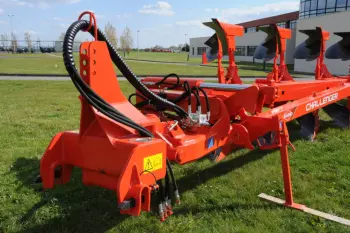Photo de l'avant-train monobloc de la charrue CHALLENGER en gros plan