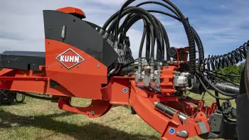 L'entrainement 100% hydraulique des rotors est une exclusivité KUHN