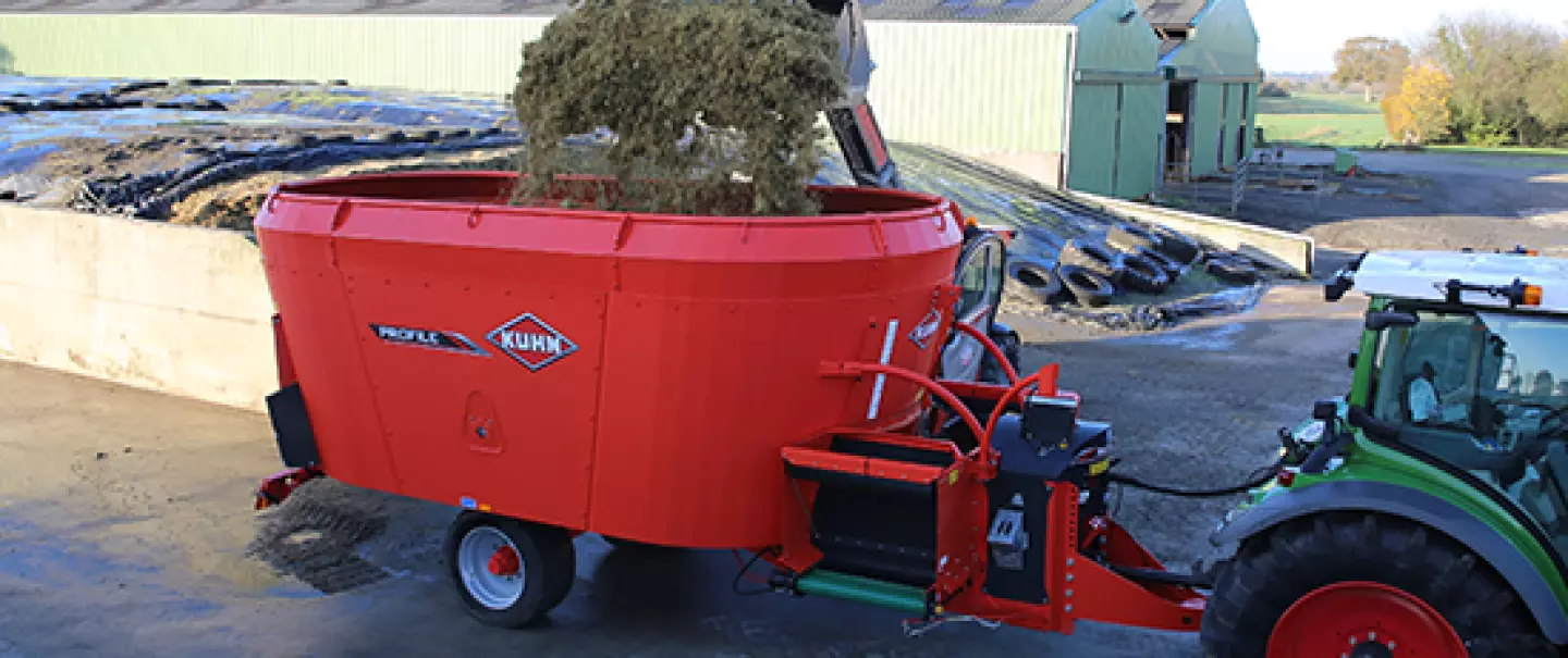 Mélangeuses traînées KUHN