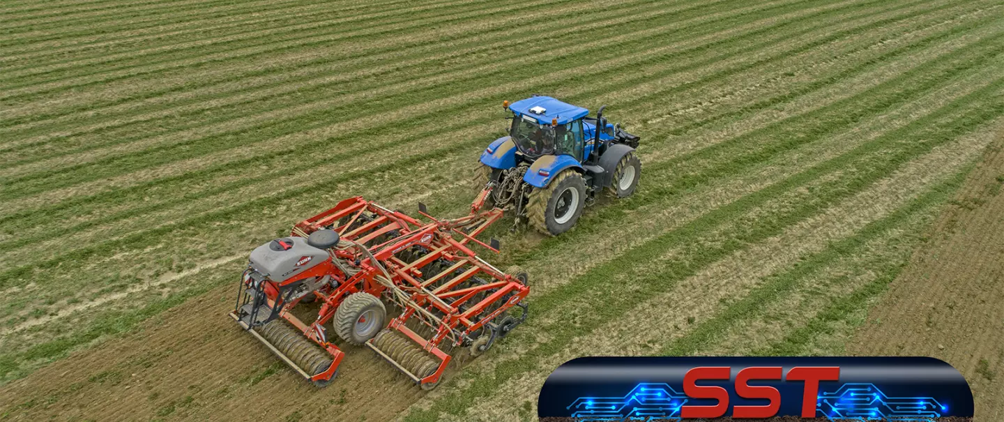 Machine OPTIMER déchaumeur à disques dans les champs 