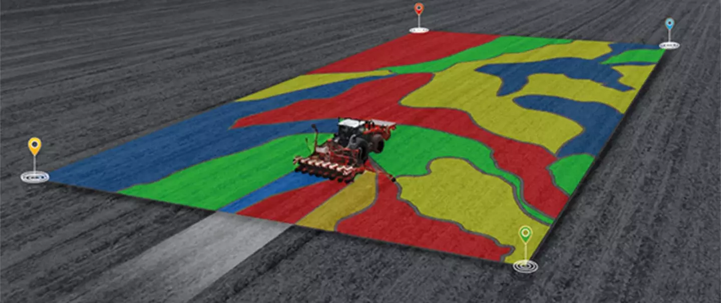 Semoir de précision modulant la dose selon une carte de préconisation