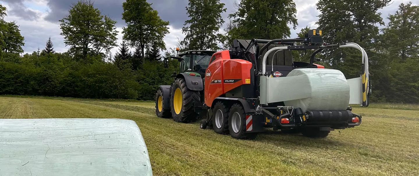 Fine-cut system on VBP 7100 baler-wrapper combinations