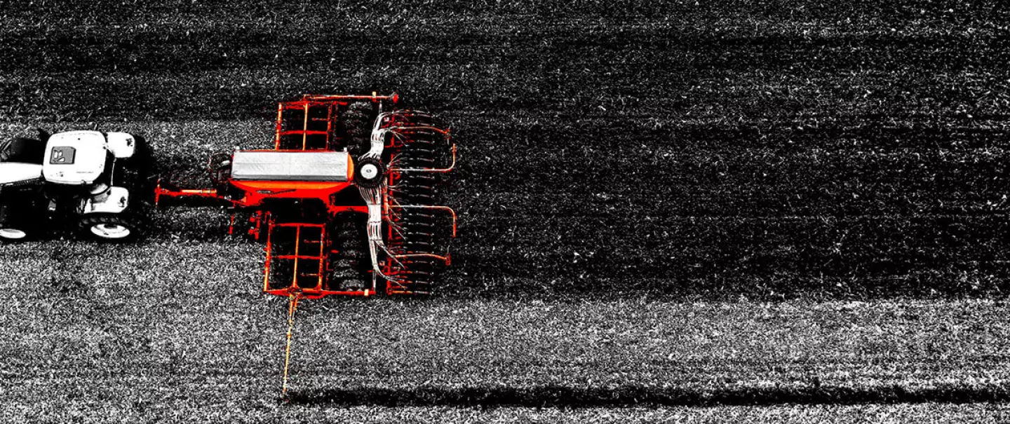 Semoir pour semis simplifié ESPRO au travail