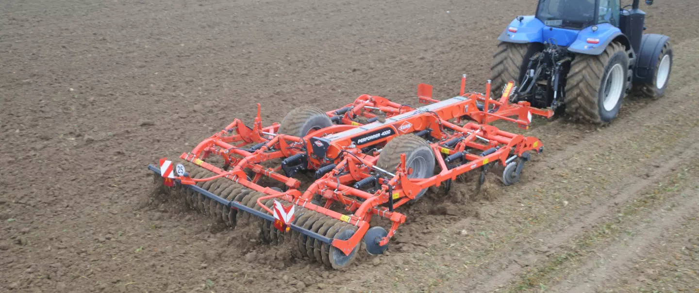 PERFORMER au travail