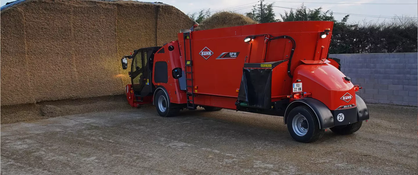 La mélangeuse automotrice SPW POWER au travail