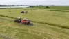 SB 1270 X mettant de l'ensilage en balles